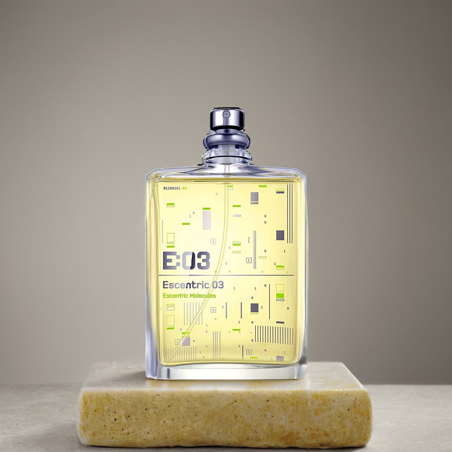 Escentric Molecules Escentric 03